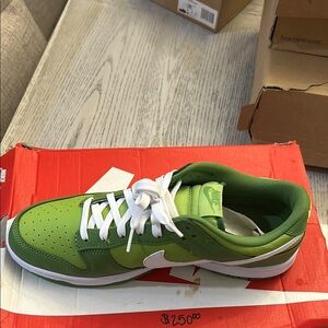 Nike Green and White Low-Top Sneakers